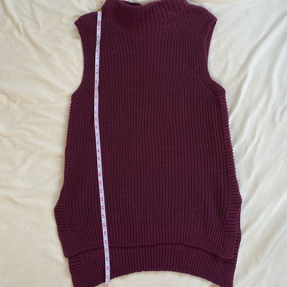 Forever 21 maroon sleeveless turtle neck sweater dress - Picture 2 of 4